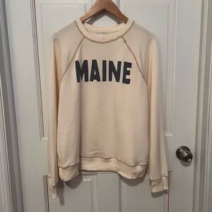American Eagle Cream Sweatshirt with Maine Print